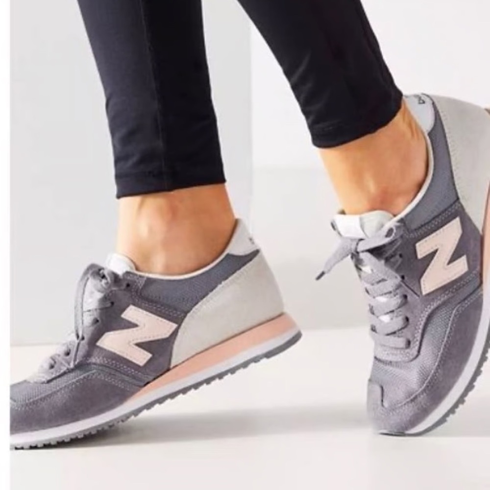 New Balance Women's 620 Sneakers in Gray and Pink